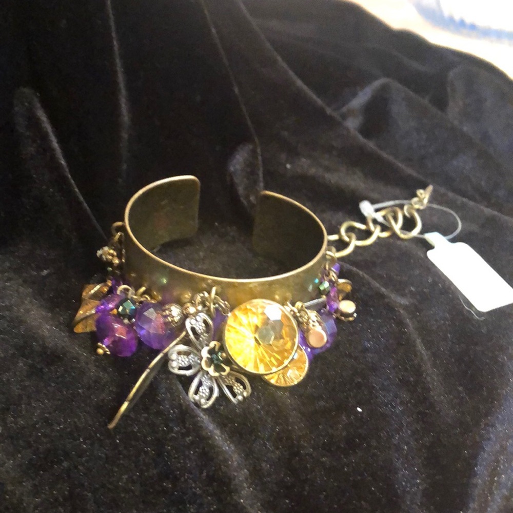 COSTUME JEWELRY